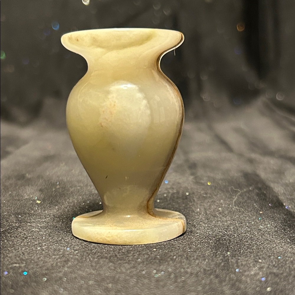 Vintage Onyx Marble Carved Natural Stone MINI Vase - Picture 5 of 9